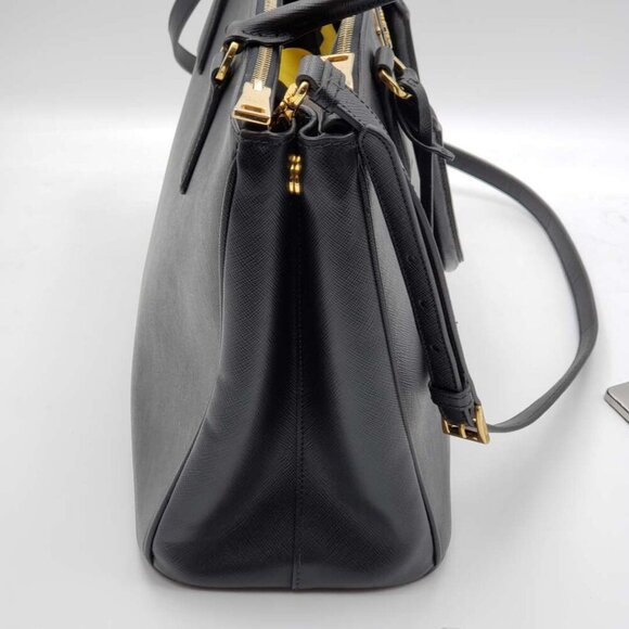 100% Authentic Prada Galleria Black Leather Shoulder Bag - Picture 3 of 16